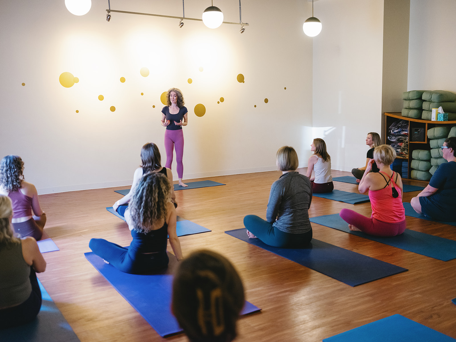 How Thinking about Fashion Plates Helps You Plan Your Yoga Class